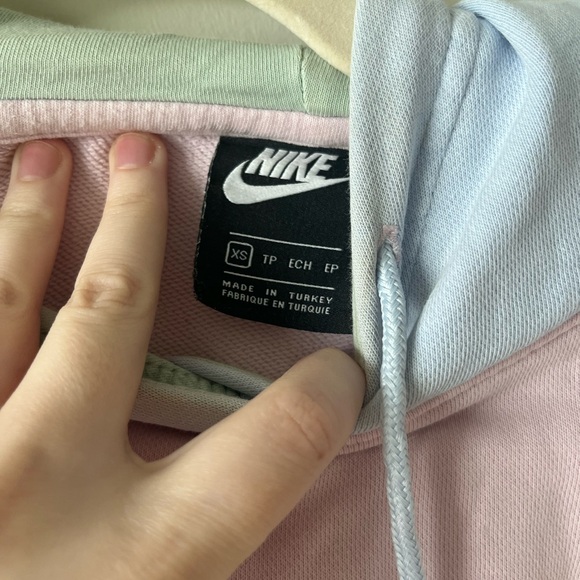 Nike pastel colorblock sweatsuit - Picture 4 of 4